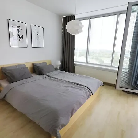 Sunny Free Parking Beauty Balcony View, 3 Towers * Bratislava