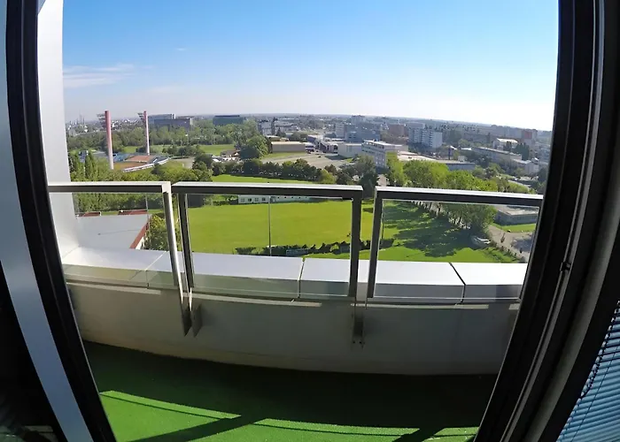 Sunny Free Parking Beauty Balcony View, 3 Towers Lejlighed *