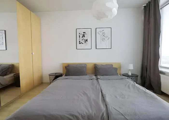 Sunny Free Parking Beauty Balcony View, 3 Towers Lejlighed *