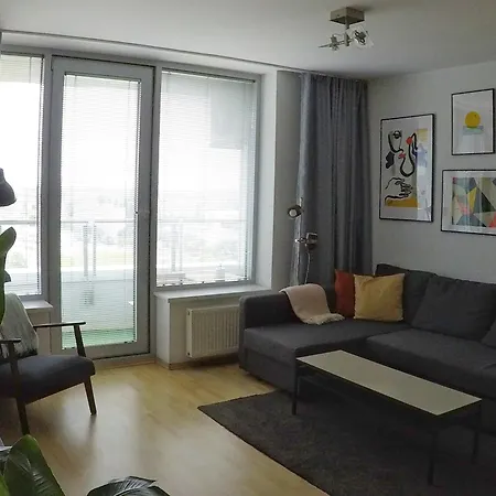 Sunny Free Parking Beauty Balcony View, 3 Towers Apartman Pozsony